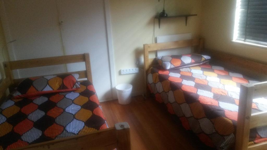 The Birches Backpacker Lodge Randburg Phòng bức ảnh