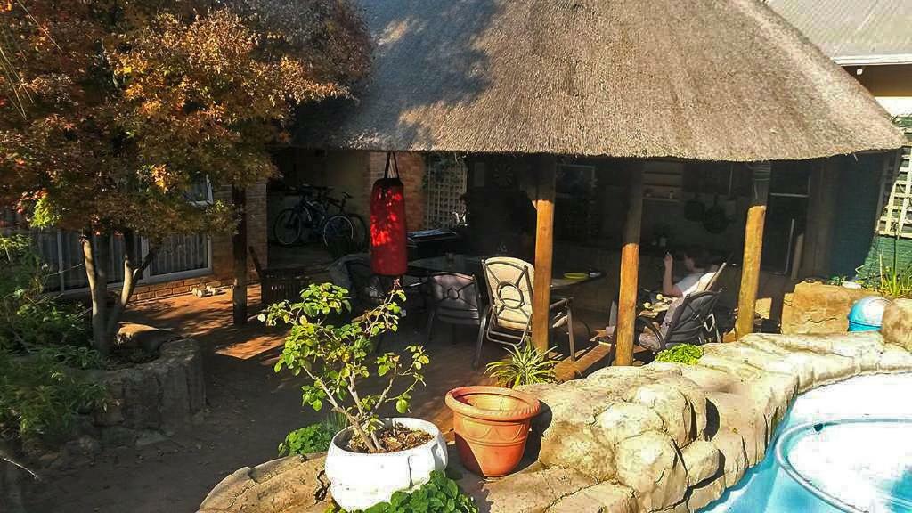 The Birches Backpacker Lodge Randburg Ngoại thất bức ảnh