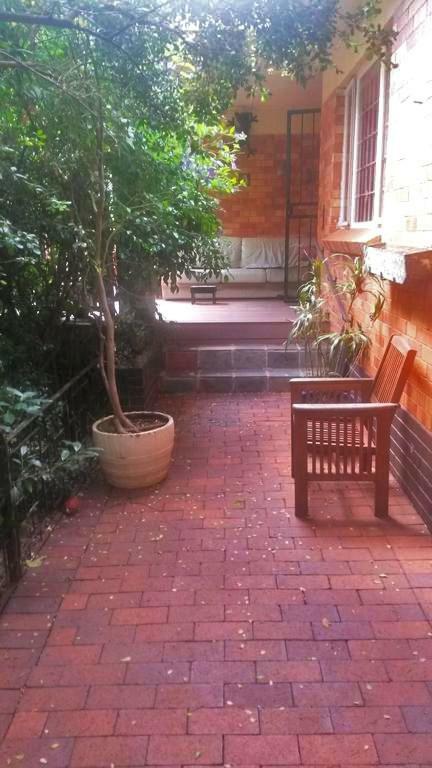 The Birches Backpacker Lodge Randburg Ngoại thất bức ảnh